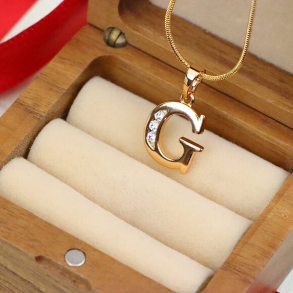 "Rose Gold Letter G Pendant with Crystals – 18K Gold Plated Charm, XPPT1356 - Picture 9 of 13